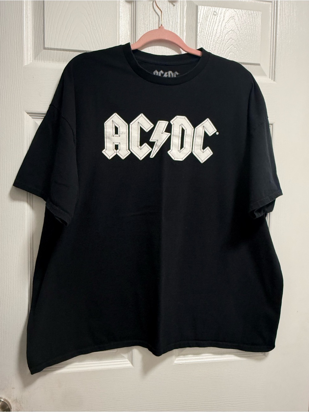 AC/DC Original Black T-Shirt 2022 Men's Size XXL 2XL Black with White Graphics